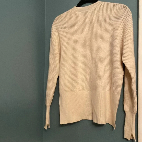 Everlane women’s 100% cashmere cream sweater - XS- crew neck - great condition - Picture 6 of 6
